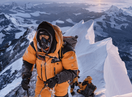 Pioneering professional climber and bestselling author, Mark Synnott, will speak Nov. 18 on the Everest Enigma. (Photo by Matt Irving)